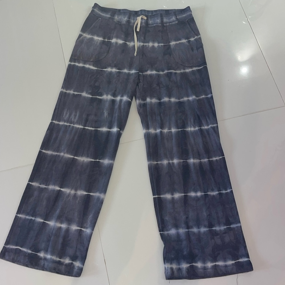 Sundry coastal tie dye lounge pants 4/XL blue white. New. Nwot Flowy wide leg